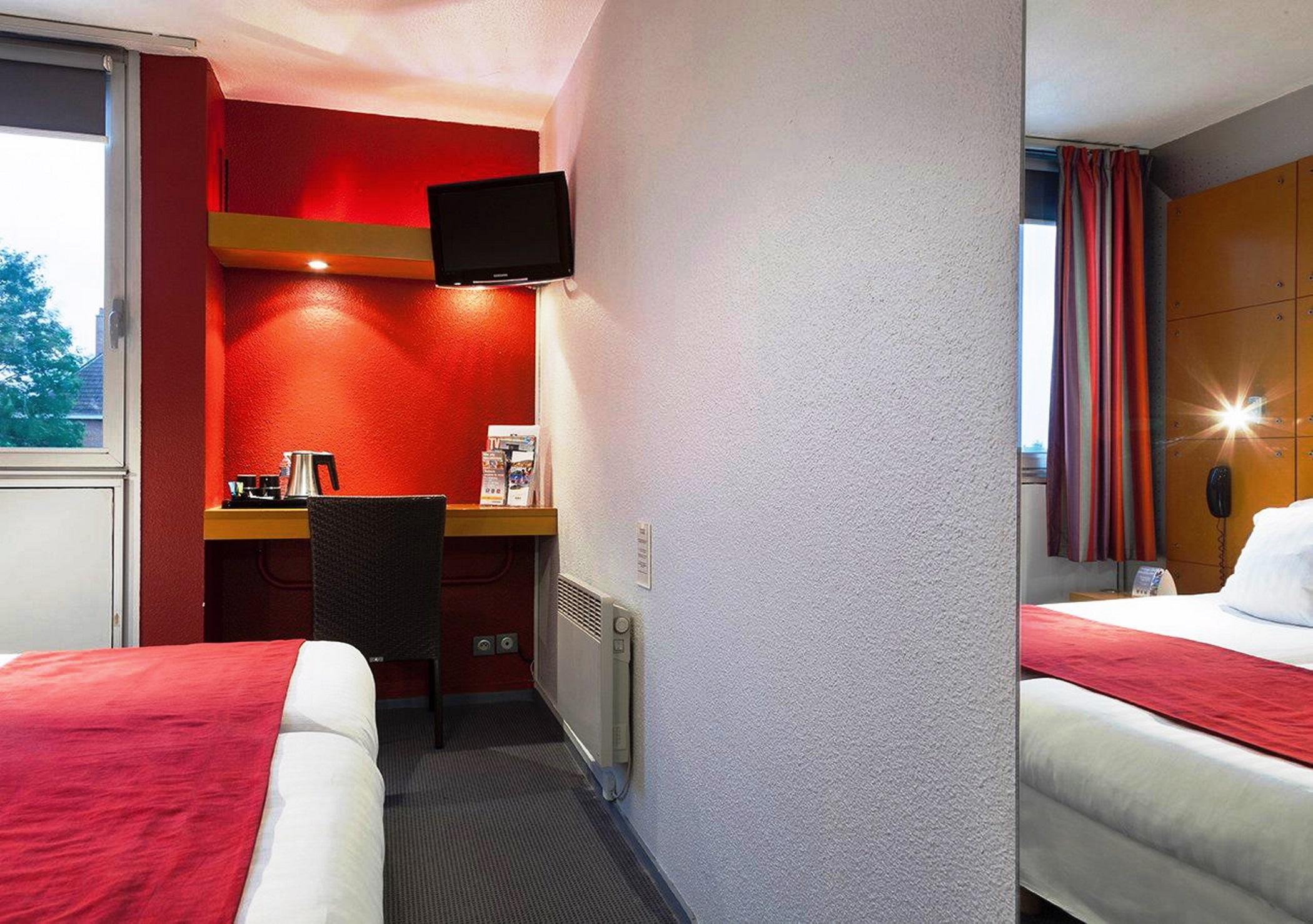 Comfort Hotel Lille L'Union Туркуэн Экстерьер фото